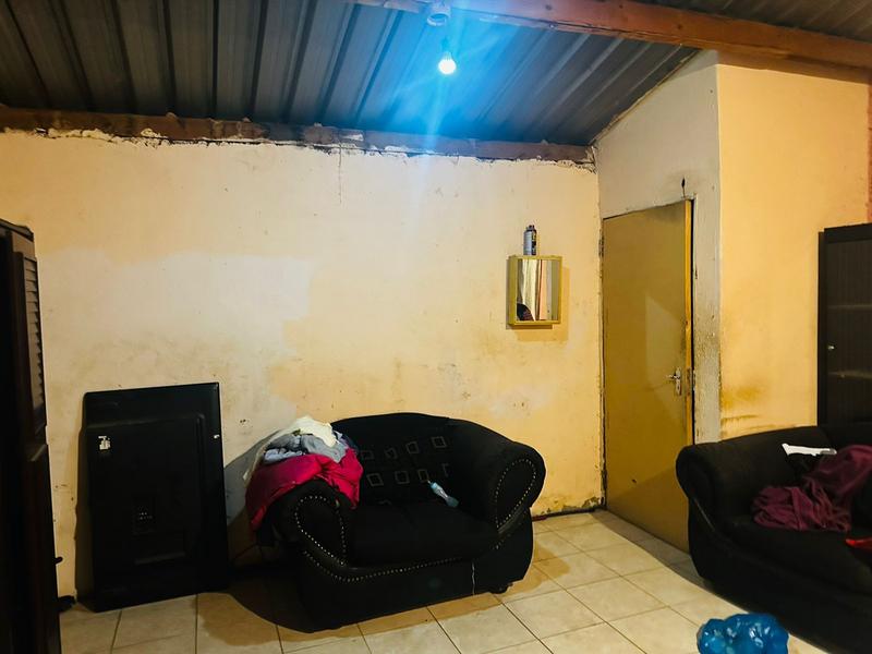 1 Bedroom Property for Sale in Mabopane North West